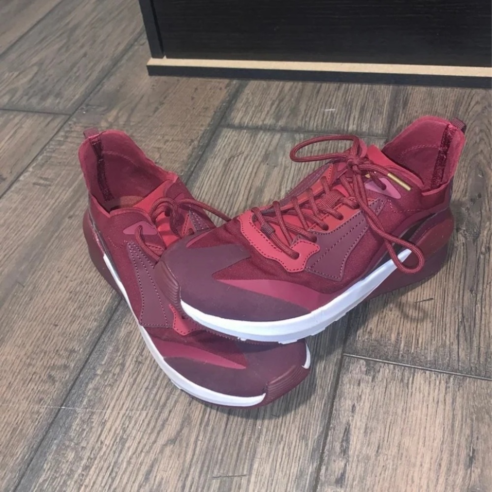 Fabletics Echo Performance Shoes
